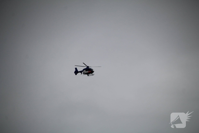 Fatbiker negeert stopbord en botst met auto