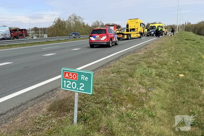 Botsing op snelweg leidt tot gewonde