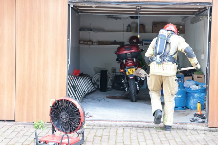 Brandweer schakelt in bij lekkage benzine