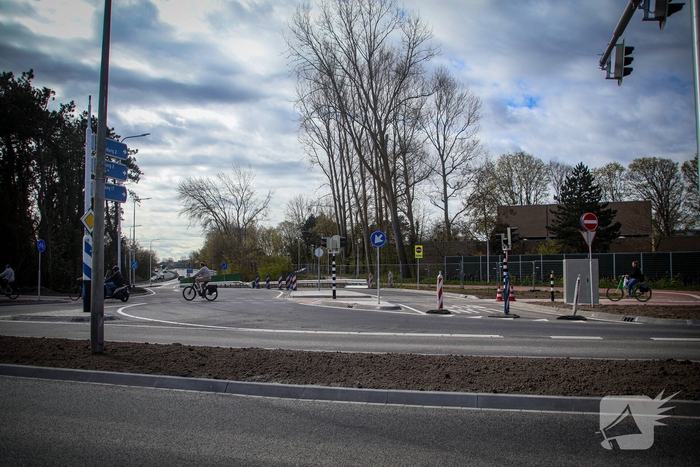 Nieuwe verkeerslichten geïnstalleerd op kruising