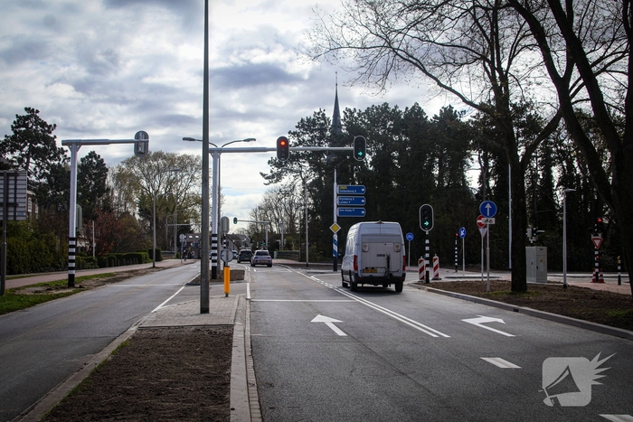 Nieuwe verkeerslichten geïnstalleerd op kruising