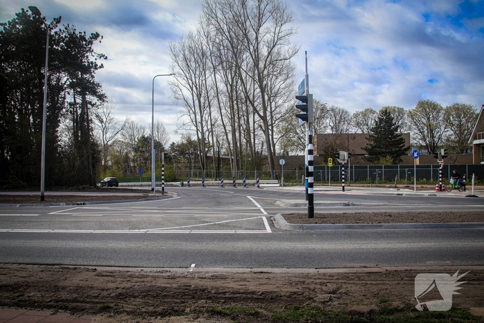 Nieuwe verkeerslichten geïnstalleerd op kruising