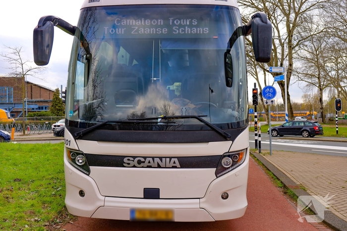 Toeristen opgevangen na ongeval met stadsbus