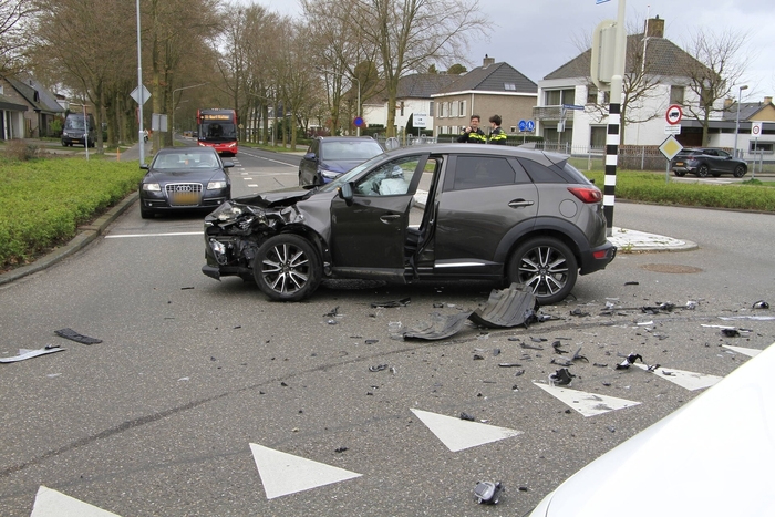 Ongeval met meerdere gewonden bij kruising