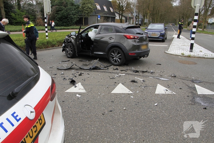 Ongeval met meerdere gewonden bij kruising