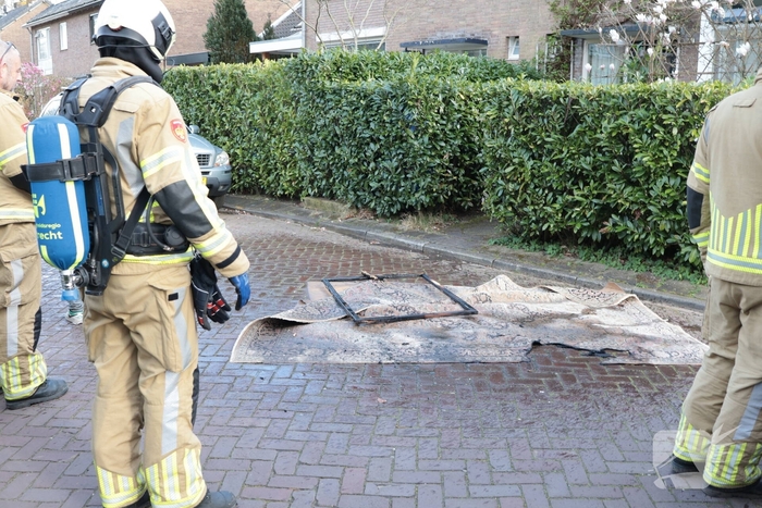 Brand in woning leidt tot schade