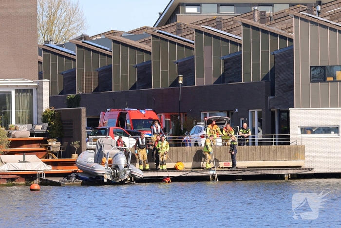 Overleden persoon aangetroffen in water