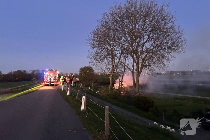 Brandende houten constructie geblust