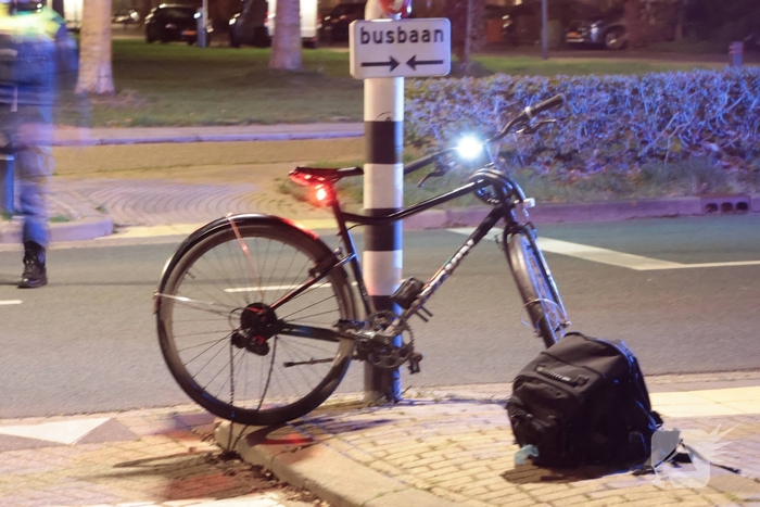 Fietser gewond na aanrijding met lijnbus