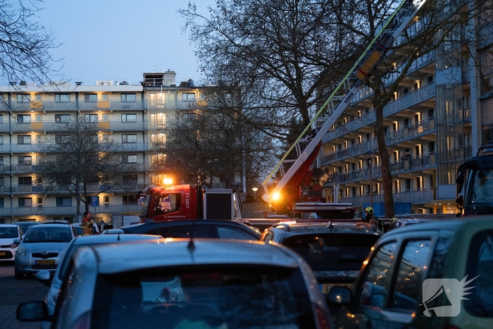 Dakbrand in flatwoning opschudding in Uden