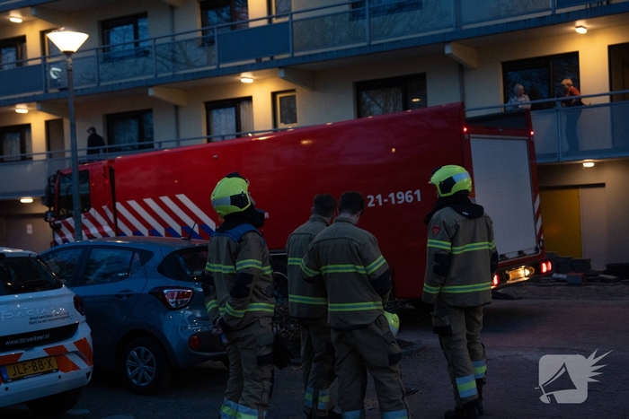 Dakbrand in flatwoning opschudding in Uden