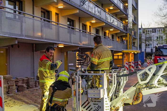 Dakbrand in flatwoning opschudding in Uden