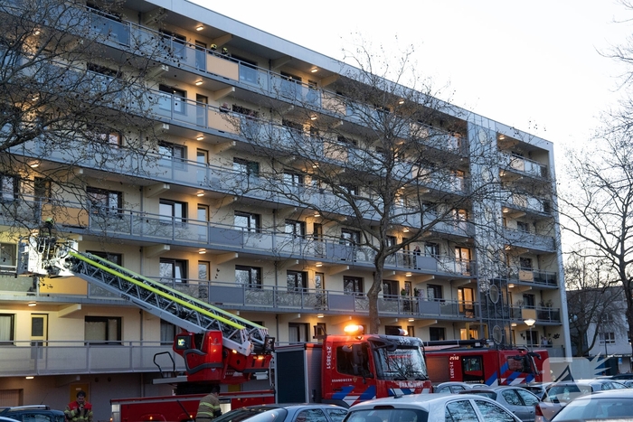 Dakbrand in flatwoning opschudding in Uden