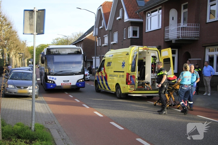 Voetganger aangereden op oversteekplaats