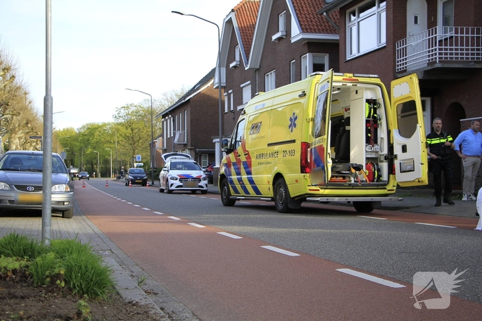 Voetganger aangereden op oversteekplaats