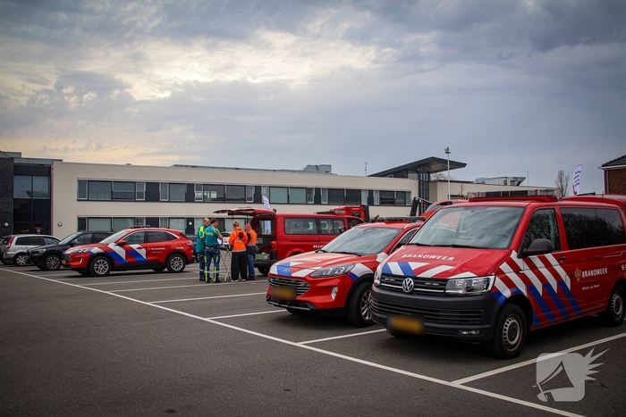 Grootschalige oefening met meerdere officieren en crisisteams