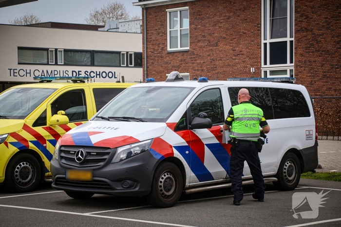 Grootschalige oefening met meerdere officieren en crisisteams