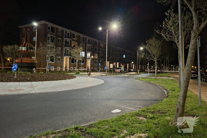 Kogelgaten in ramen van woning