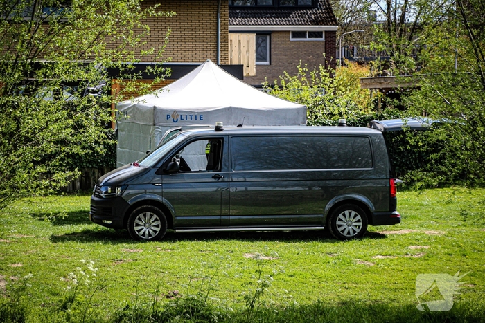 Overleden persoon aangetroffen in sloot