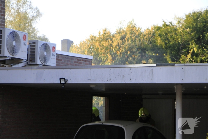 Buitenbrand in Weert zorgt voor schade aan garage