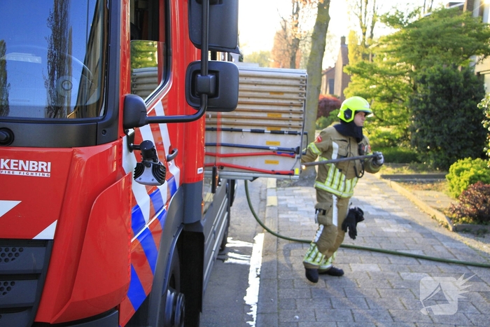 Buitenbrand in Weert zorgt voor schade aan garage