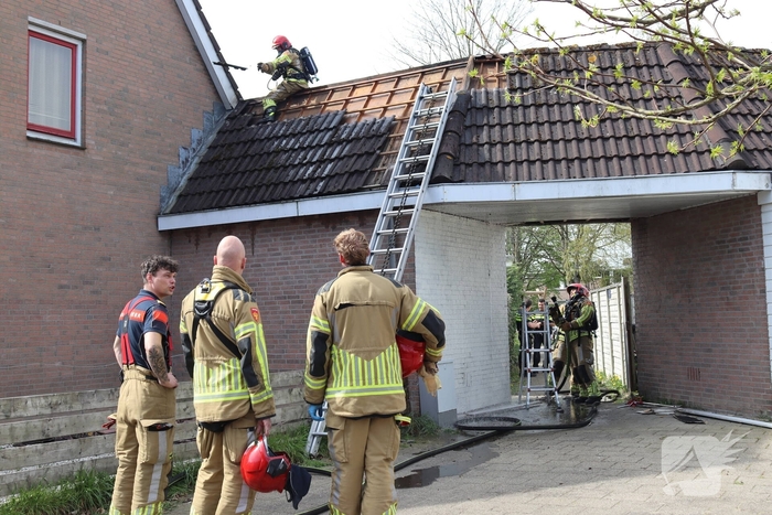 Woningbrand in Lelystad vraagt om brandweerinterventie