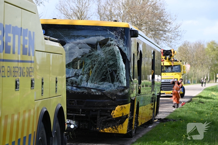 Zes gewonden bij ongeval met lijnbus