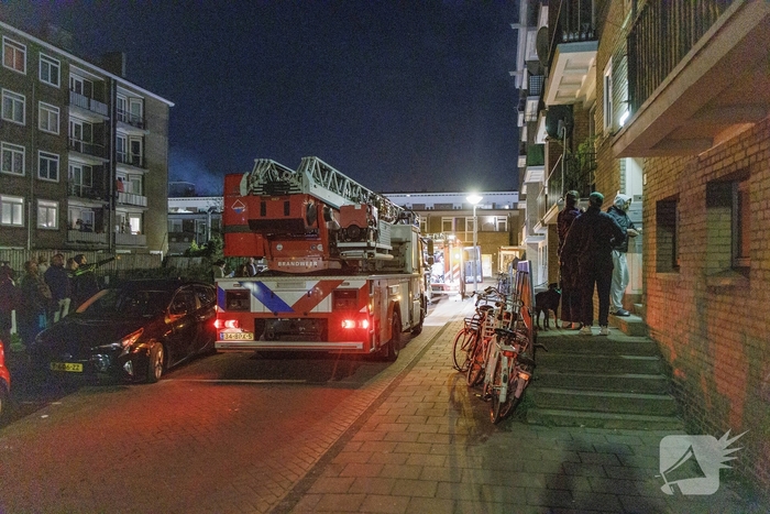 Branduitbraak in woning zonder gewonden