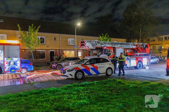 Woningbrand snel onder controle na middelbrand
