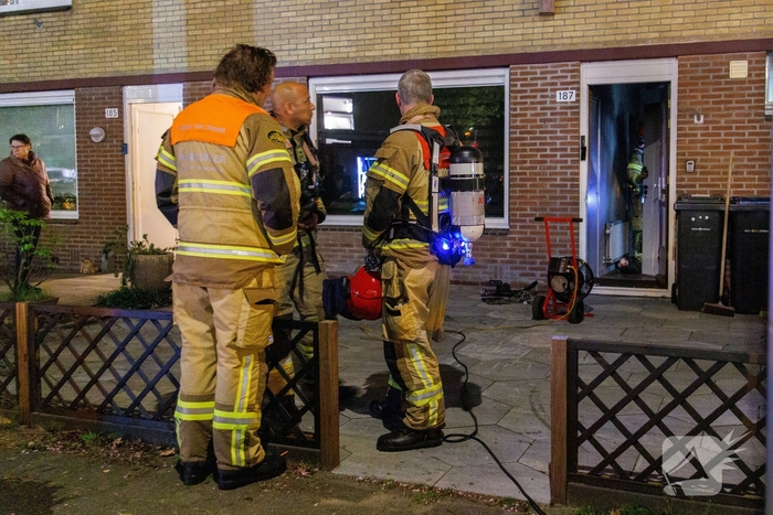 Woningbrand snel onder controle na middelbrand