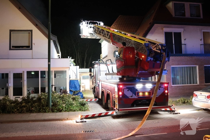 Grote brand verwoest opslagschuur