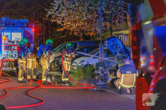 Auto verwoest door brand