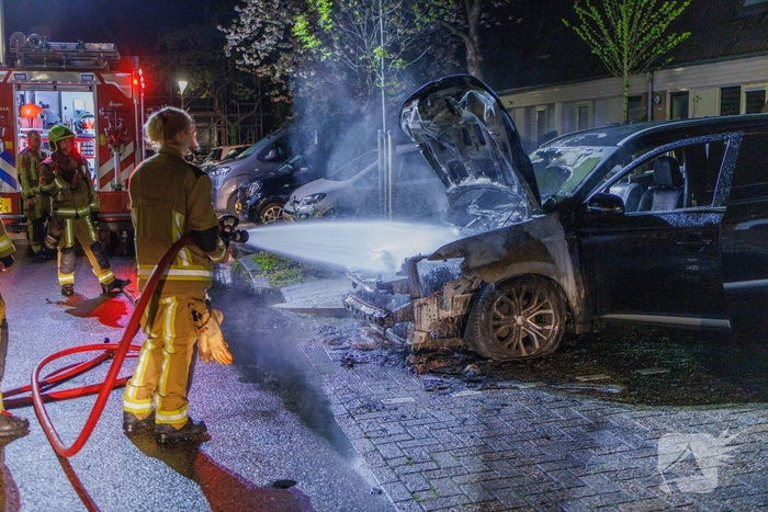 Auto verwoest door brand