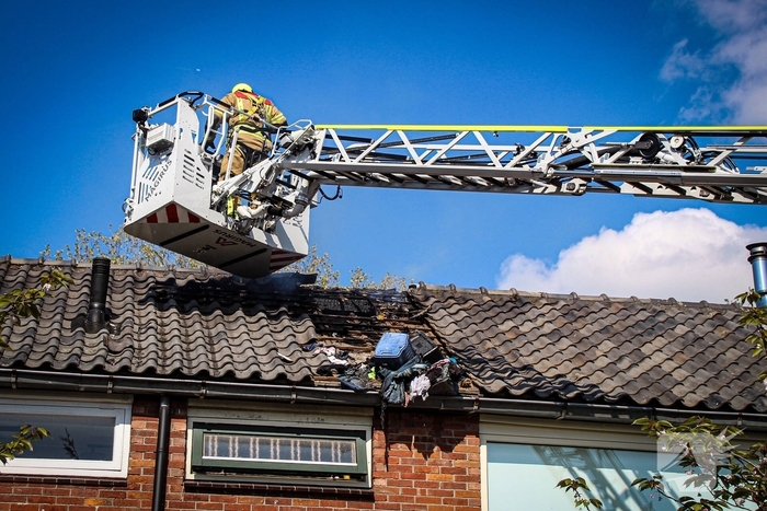 Zolderbrand veroorzaakt flinke schade