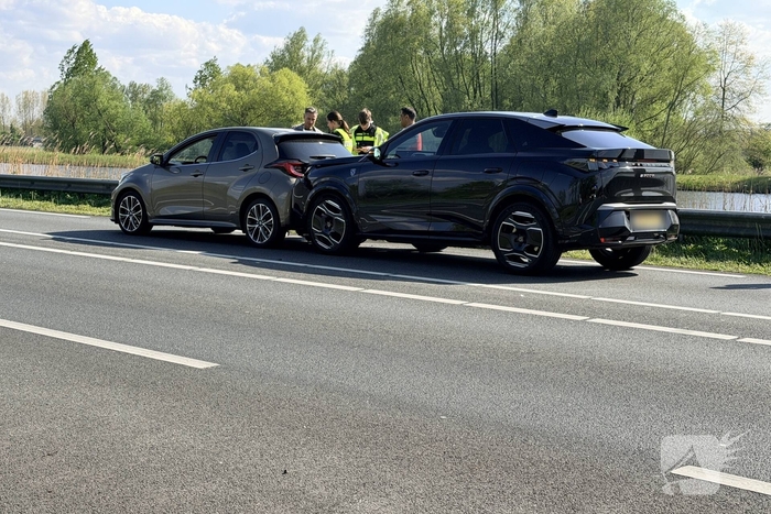 Kopstaart aanrijding leidt tot gewonde