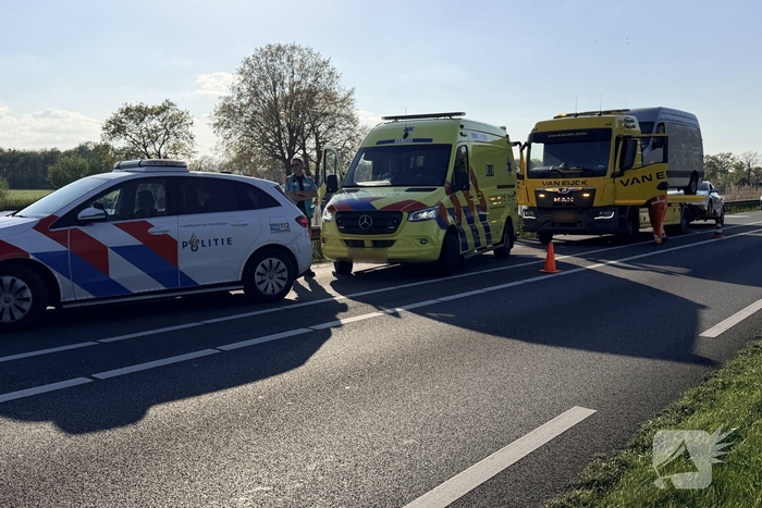 Kopstaartaanrijding zorgt voor chaos op drukke weg