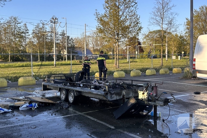 Brand in aanhangwagen geblust