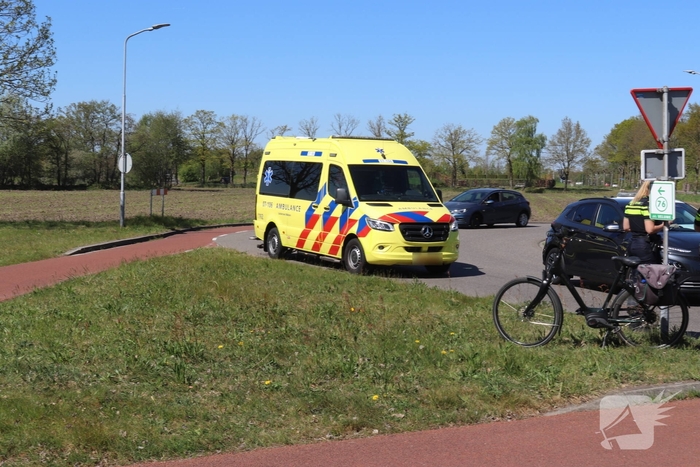 Fietser gewond bij aanrijding met taxi
