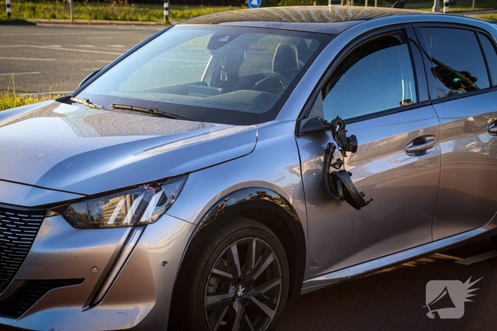 Botsing bij oversteekplaats tussen auto en fietser