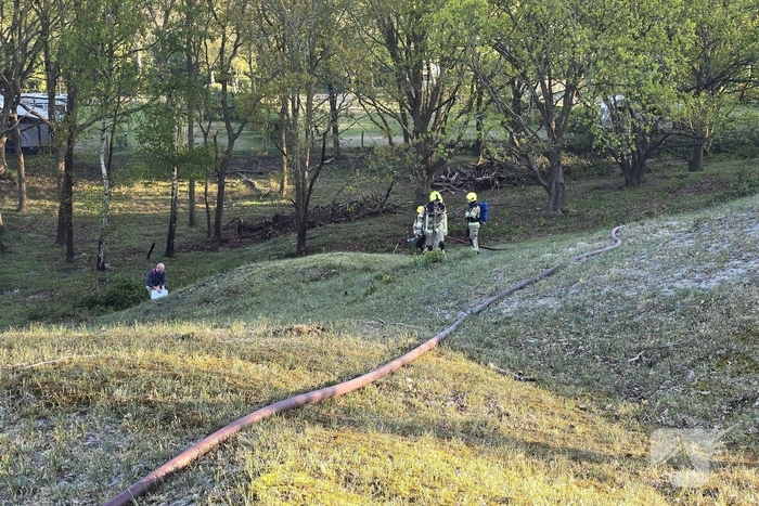 Oefening brandbestrijding in Vrouwenpolder