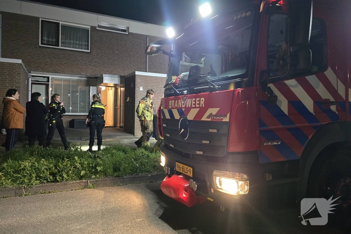 Schade aan voordeur door nachtelijke explosie