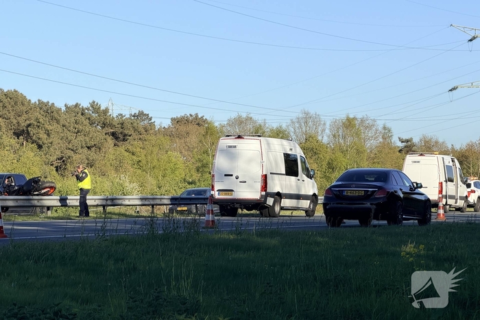 Ongeval met motorrijder leidt tot afsluiting snelweg