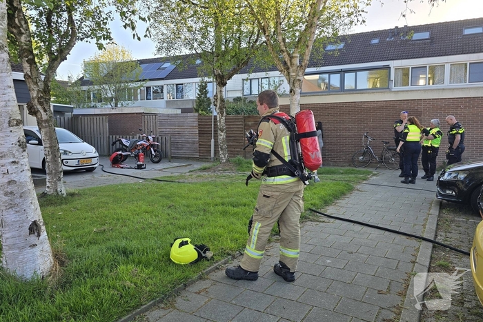 Woningbrand in aanbouw snel onder controle