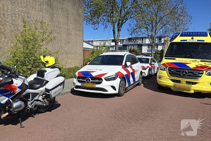 Veel hulpverleners aanwezig bij incident in woonwijk