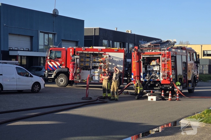 Grote inzet brandweer bij grote industriebrand