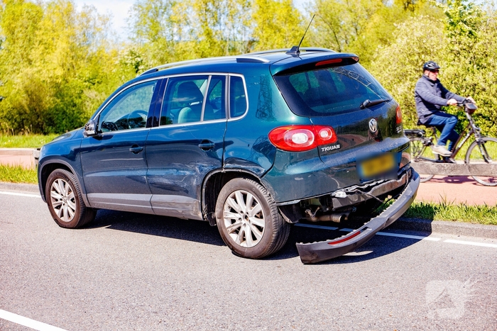 Bestuurster gewond bij aanrijding