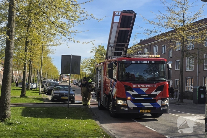 Brandweer bestrijdt brand op balkon