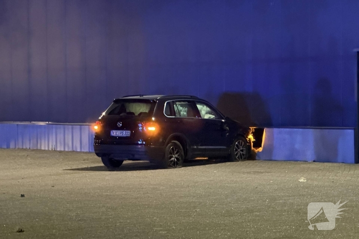 Achtervolging eindigt tegen bedrijfspand met aanhouding