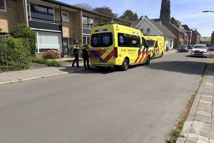 Man zwaar gewond aangetroffen in bad