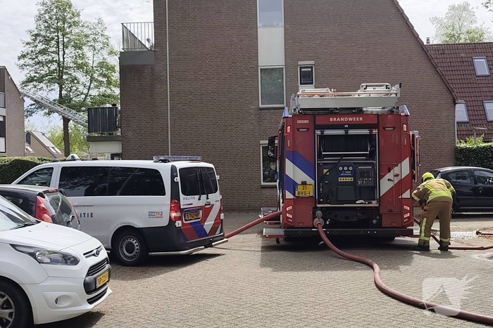 Brand op dak woning vergt snelle inzet